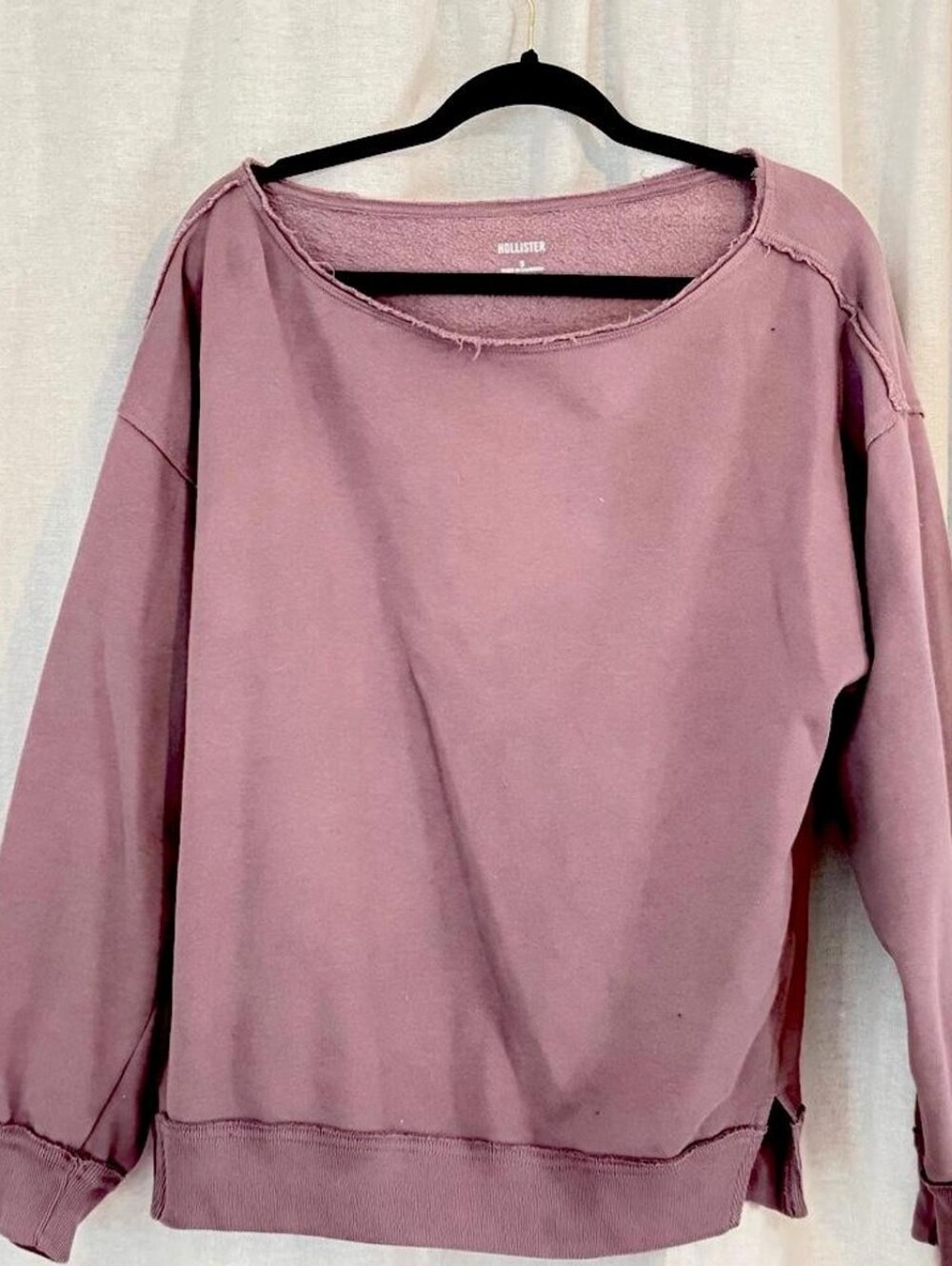 Hollister Dusty Mauve Raw-Edge Crewneck Sweatshirt